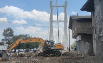 تملک و تخریب املاک در مسیر پل کابلی بااعتبار 10 میلیارد تومانی